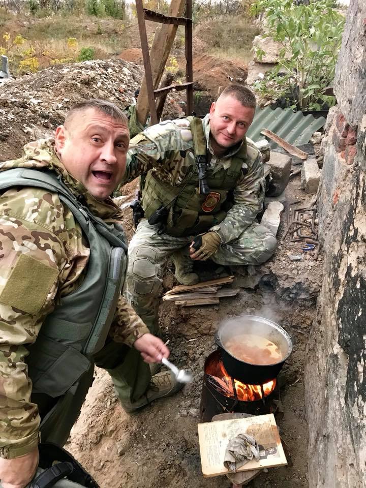 Русский военкор. Александр Сладков ДНР. Сладков военкор. Ополченцы Донбасса.